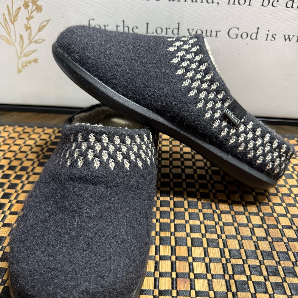 L.L. Bean Black and Cream Women's Slippers